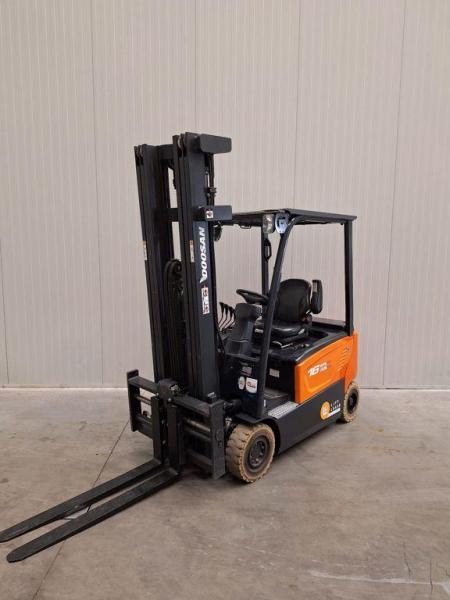 Heftruck DOOSAN B16X-7