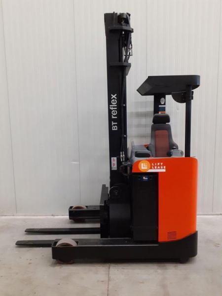 Reachtruck TOYOTA RRE140B