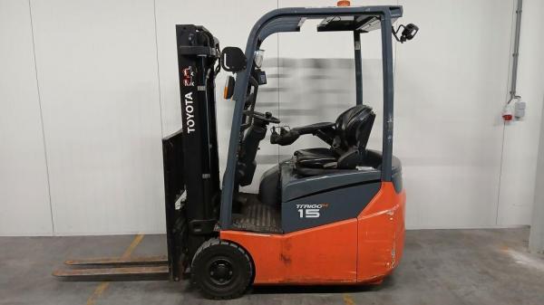 Heftruck TOYOTA 7FBEST15