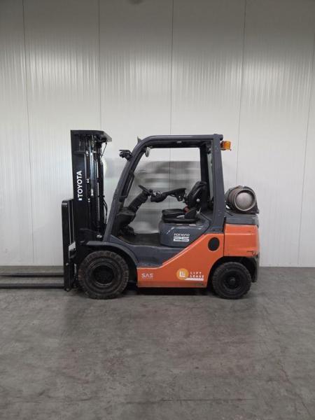 Heftruck TOYOTA 028FGF25