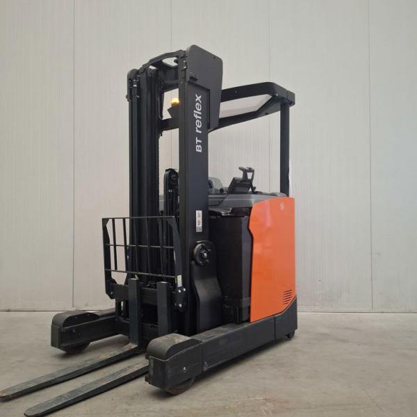 Reachtruck TOYOTA RRE160H