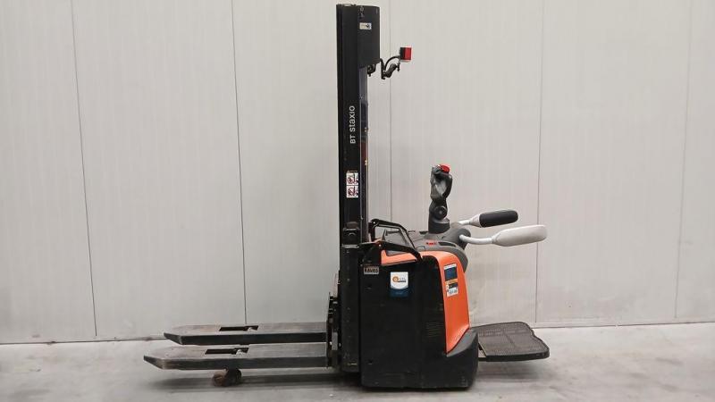 Stapelaar TOYOTA SPE120L + weegsysteem