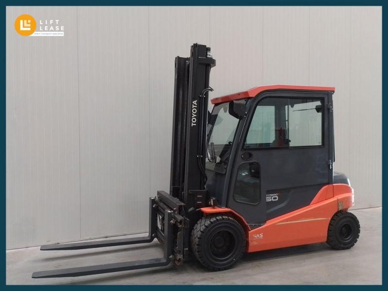Heftruck TOYOTA 8FBMT50